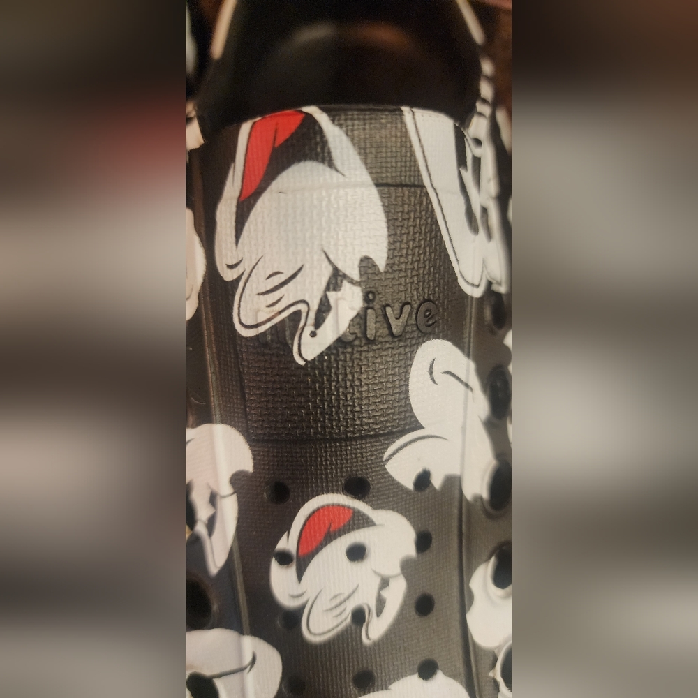 Native Disney Shoes - Picture 6 of 15